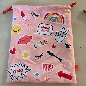 Makeup bag never used from Ipsy (plus size bag size)